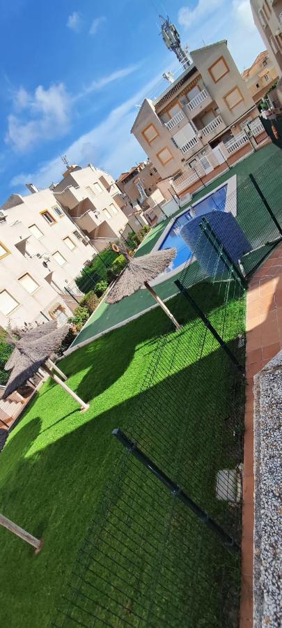 Parque Aromatico Con Dos Piscinas Apartment Torrevieja Bagian luar foto